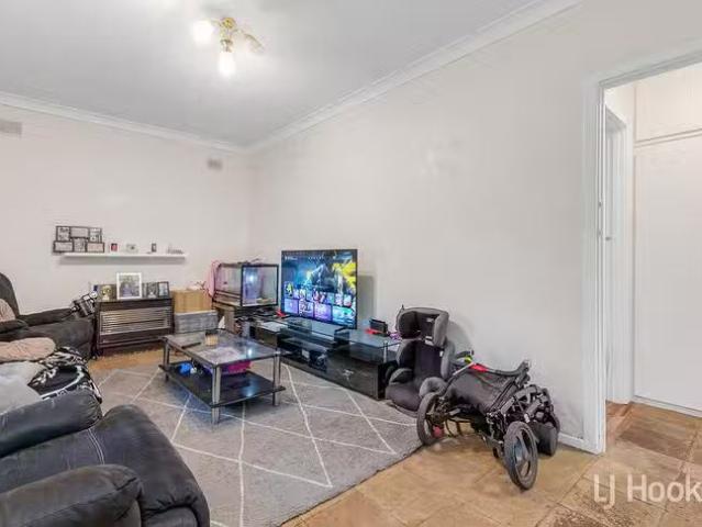 Cheap 4 Brimsdown Road, Davoren Park, SA 5113