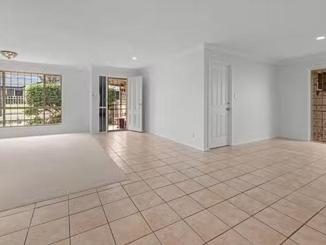 New 4 Eggleton Place, Wakerley, QLD 4154