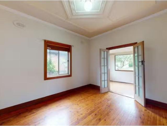 Deal! 4 Hinkler Street, Mayfield House for rent Listed by Lea.