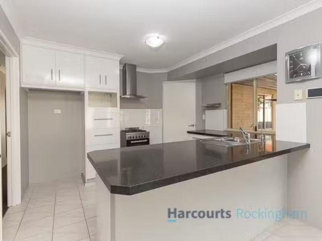 Deal! 4 Jaywick Close, SAFETY BAY, WA 6169 House for Rent