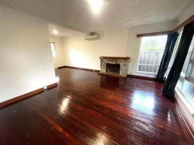 Cheap 4 Kavanagh Street, Mount Pleasant, WA 6153