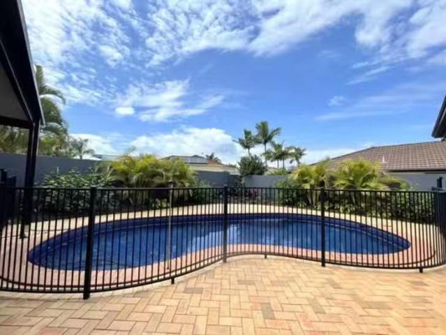 New 4 London Chase, Arundel, QLD 4214