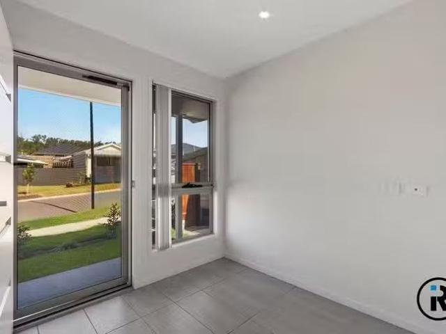 For Rent! 4 Paperberry Street, Narangba, QLD 4504