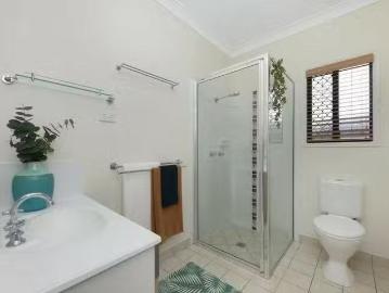 Deal! 4 Redbank Court, Mount Louisa, QLD 4814
