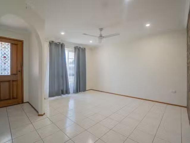For Rent! 4 Seventy Four Court, Avoca, QLD 4670