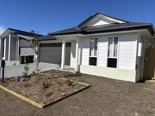 Charming 4 Stewart Street, Walloon, QLD 4306