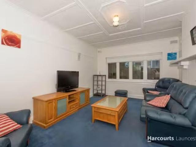 Rental! 4A Elizabeth Street, LAUNCESTON, TAS 7250 House for.