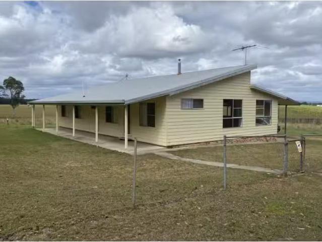 For Rent! 5071b Orara Way, Braunstone House for rent Listed b.