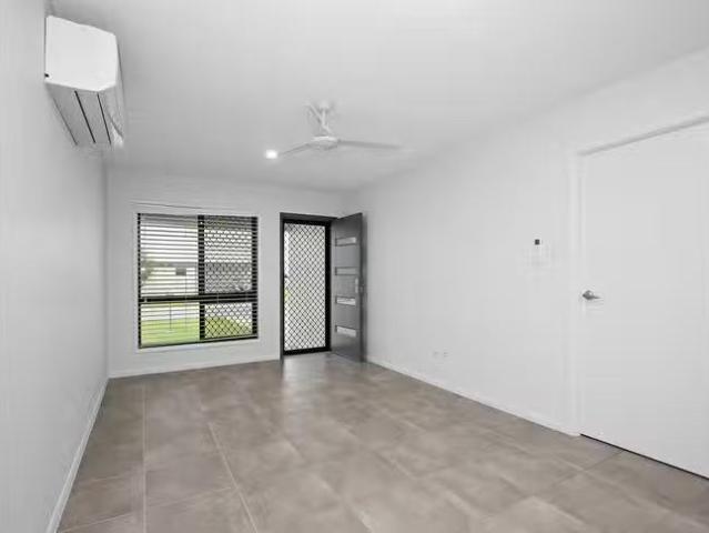 Cheap 50 Conway Street, Mount Low, QLD 4818