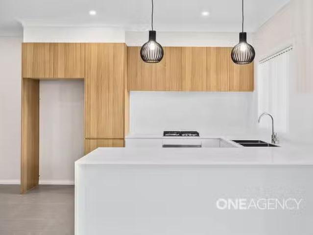 Deal! 50A Honeycomb Street, Horsley, NSW 2530