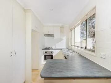 Kenny, Yass Valley, Victoria - Parking