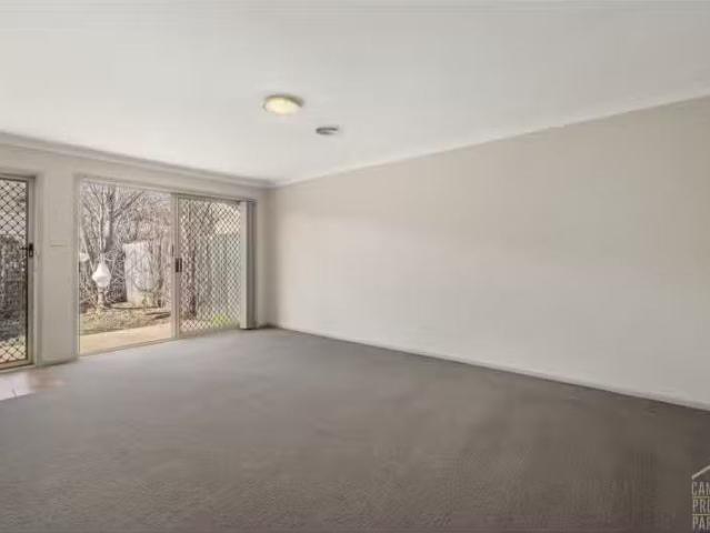 Cozy 51/50 Wilkins Street, Mawson Townhouse for rent Listed b.