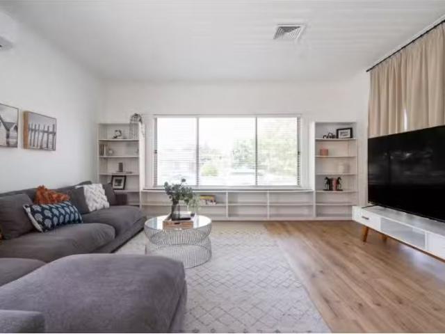 Charming 516 Marshall Street, LAVINGTON House for rent Listed.