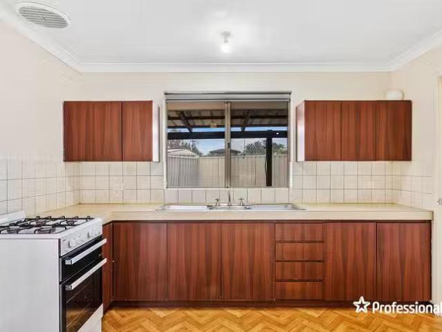 Charming 5/10 Dawson Avenue, Forrestfield, WA 6058