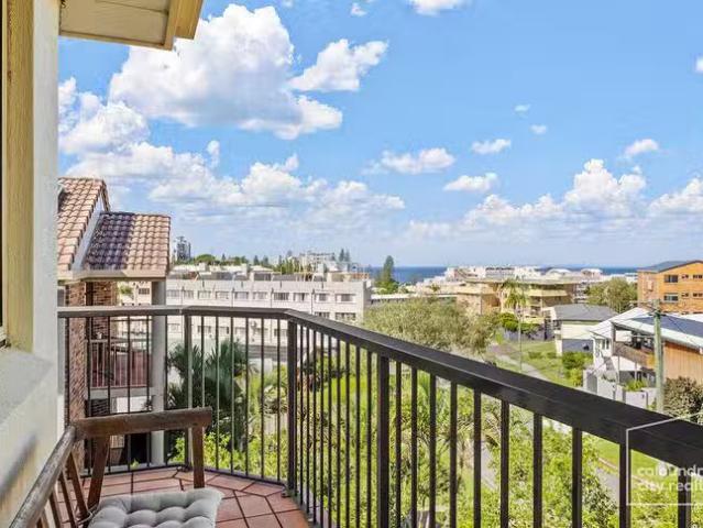 Cheap 5/11 Saltair Street, Kings Beach, QLD 4551