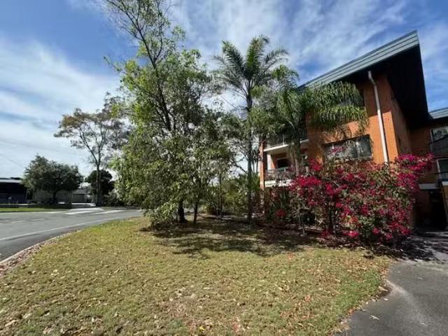 Charming 5/13 Ferguson Avenue, Bongaree, QLD 4507