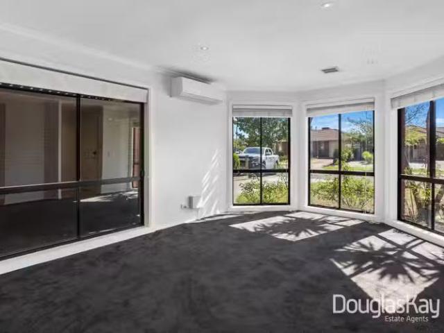 Unique 51 Gresham Way, Sunshine West VIC 3020