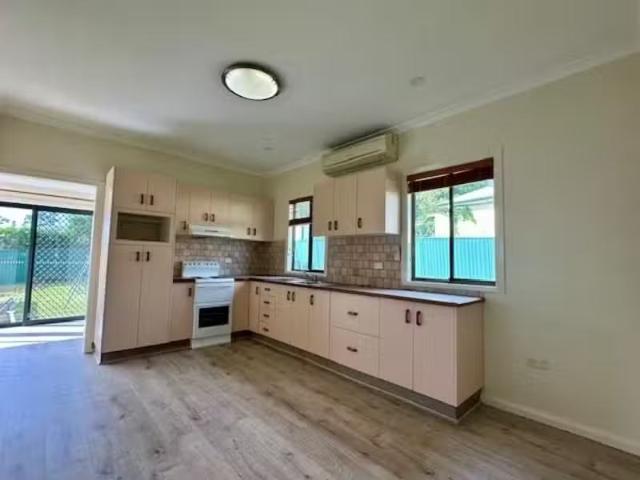 Nice 51 Farmborough Road, Unanderra House for rent Listed by.