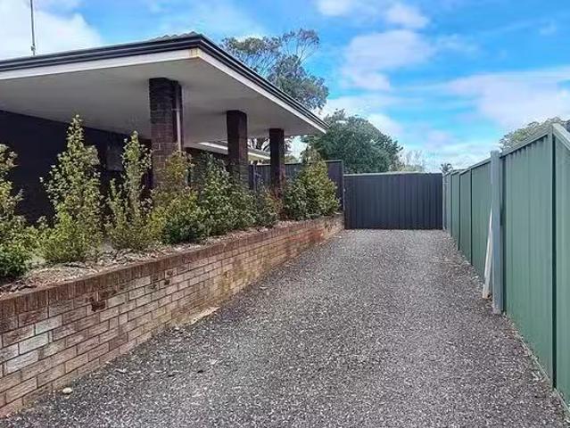 Rental! 51 Thatcher Street, Waroona, WA 6215