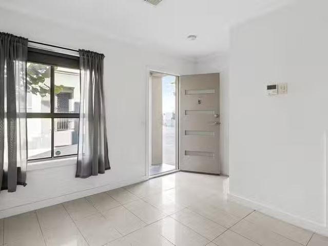 Just in! 5/25 Ramsgate Avenue, Christies Beach, SA 5165