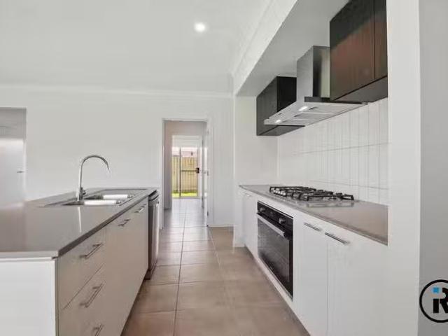 Unique 52 Bradman Street, D'aguilar, QLD 4514