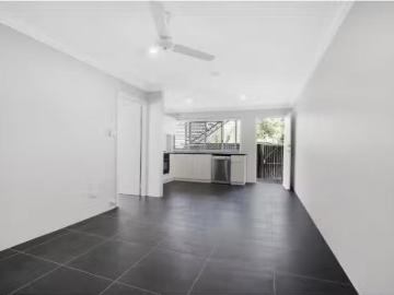 Charming 5/2 Wight Street, MILTON Apartment for rent Listed b.