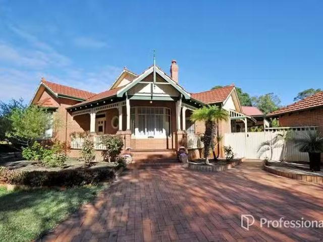 For Rent! 52 Taittinger Grove, The Vines, WA 6069
