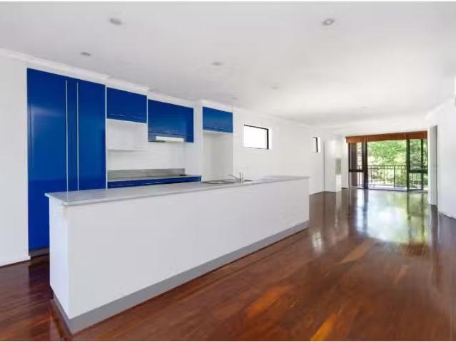 Nice 5/30 Watson street, TURNER House for rent Listed by Leas.