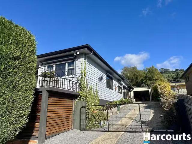 Just in! 53 Douglas Street, BEACONSFIELD, TAS 7270 House for.