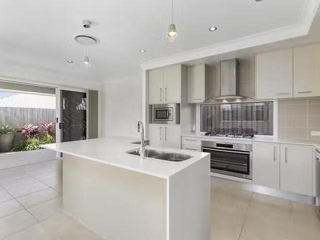New 53 Schooner Circuit, Manly West, QLD 4179