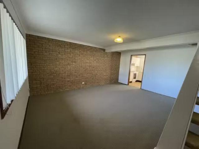 New 5/47 49 Hall Street, OLD BAR Townhouse for rent Listed by.