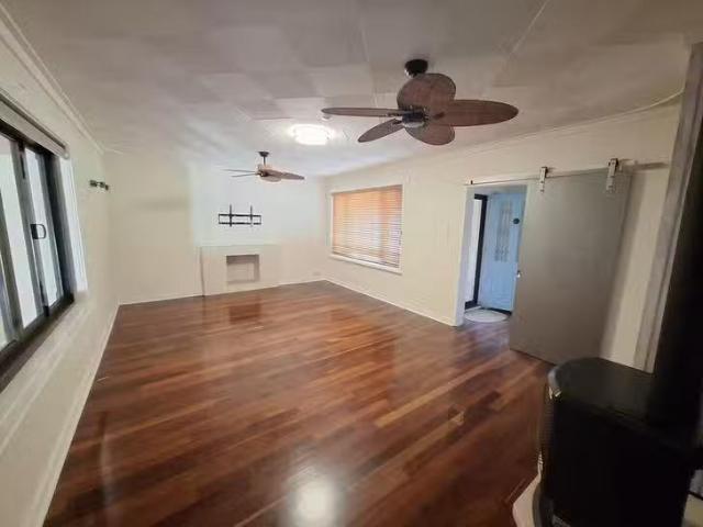 For Rent! 541 Safety Bay Road, Waikiki, WA 6169