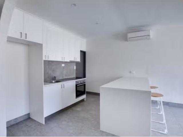 Nice 5/420 Kotthoff Street, Lavington Apartment for rent List.