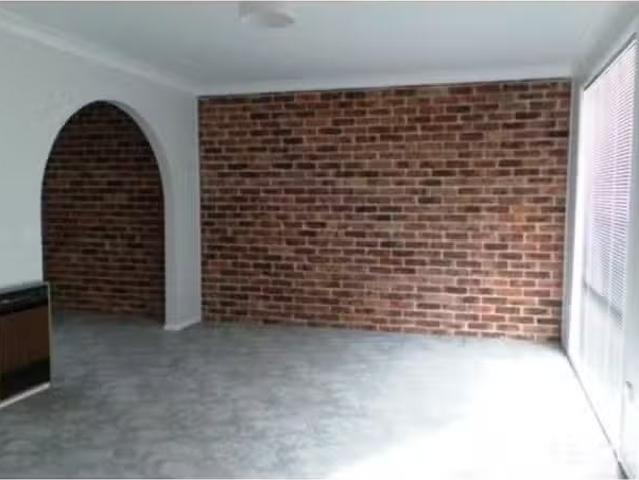 Unique 54 Antill Close, Windradyne House for rent Listed by M.
