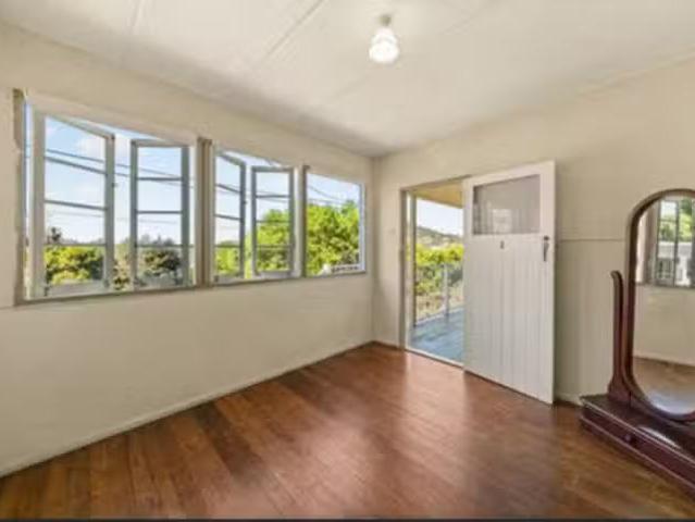 Unique 54 Gordon Parade, Mount Gravatt East, QLD 4122