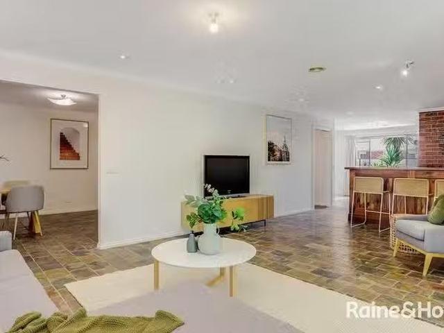 Deal! 54 Marne Drive, Roxburgh Park, VIC 3064