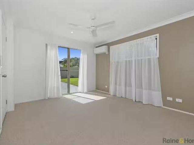 Unique 54 Sugar Glider Drive, POTTSVILLE House for rent Liste.