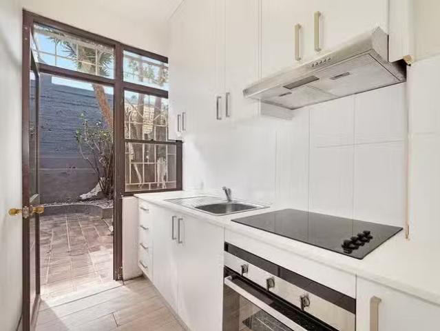 Cozy 54 Victoria Street, Paddington, NSW 2021