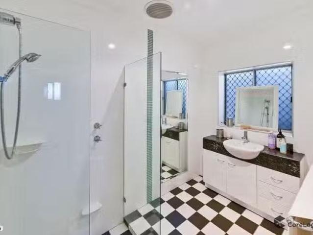 Cheap 54A Richmond Road, Keswick, SA 5035