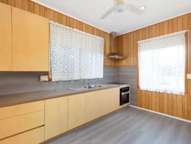 Charming 550A Morphett Road, Dover Gardens, SA 5048