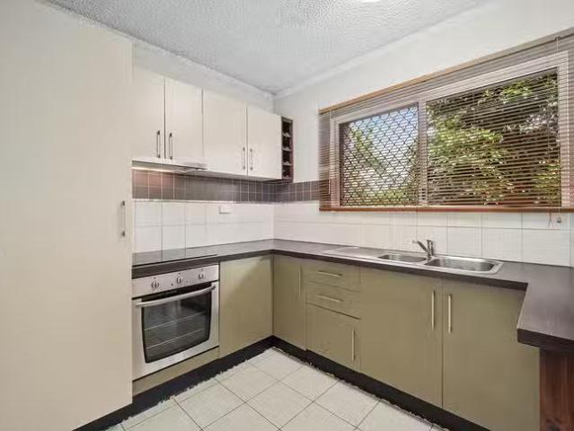 Nice 5/538 Varley Street, Yorkeys Knob, QLD 4878