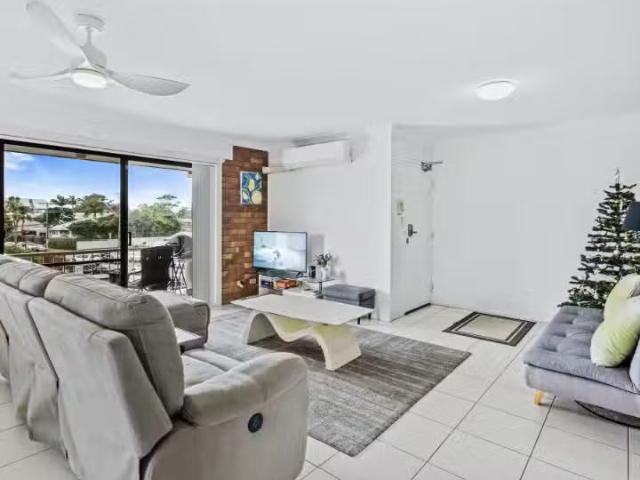 Cheap 5/53 Enid Street, Tweed Heads Apartment for rent Listed.
