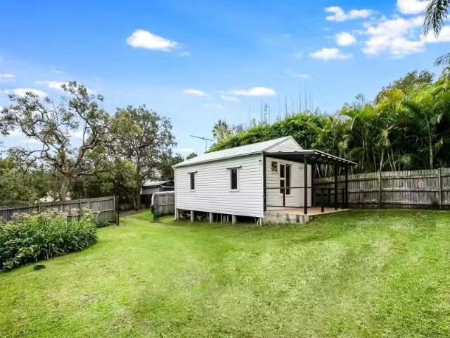 Deal! 56A Binburra Avenue, Avalon Beach Townhouse for rent Li.