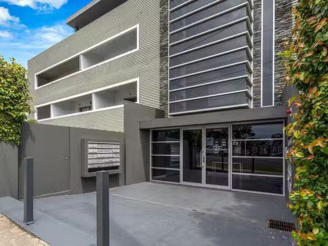 Unique 5/777 Bell Street, Preston, VIC 3072