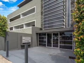 Cozy 5/777 Bell Street, Preston, VIC 3072