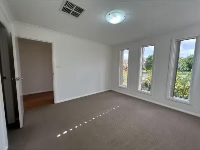 Just in! 570 Wheelers Lane, Dubbo House for rent Listed by Ho.