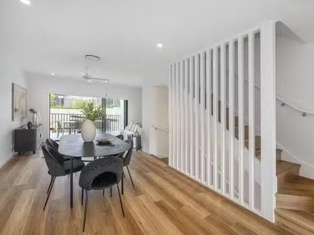 Cheap 57/10 Botanica Place, Mcdowall, QLD 4053