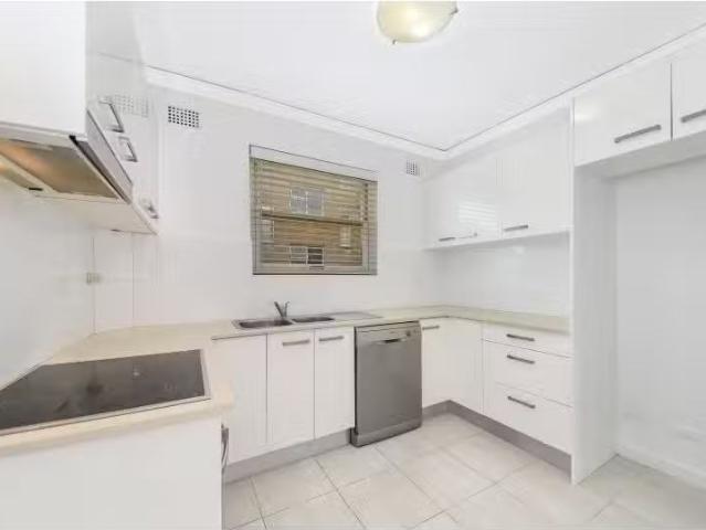 Charming 5/71 Shirley Road, Wollstonecraft Apartment for rent.