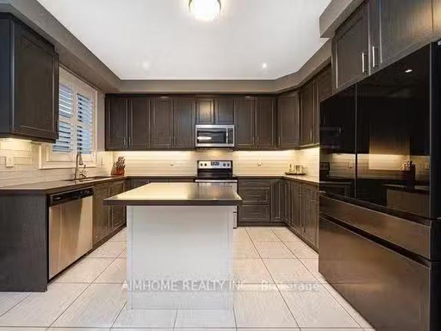 Deal! 58549037 67 Leaden Hall Drive