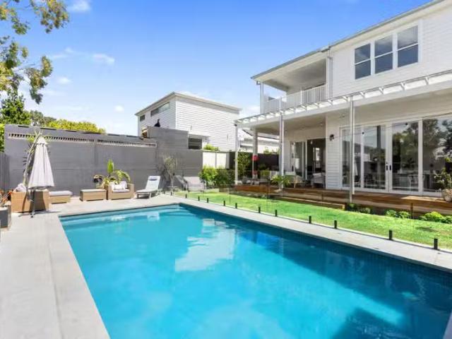 Nice 58 Alma Terrace, Newport VIC 3015